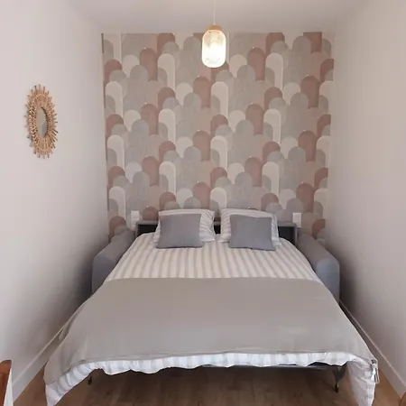 4 Calme Et Moderne Proche Des Thermes 公寓